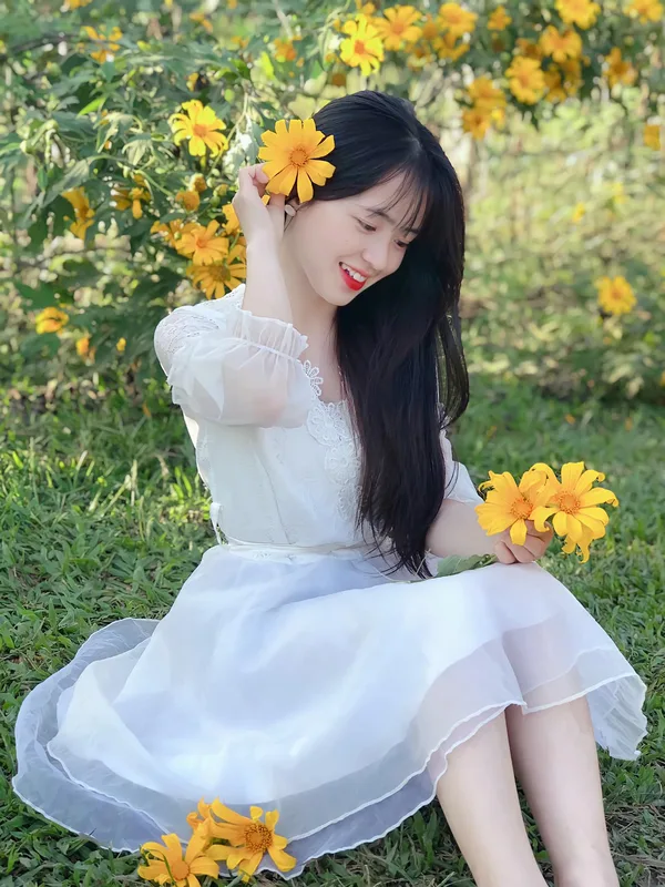 ảnh gái xinh chụp dáng 25