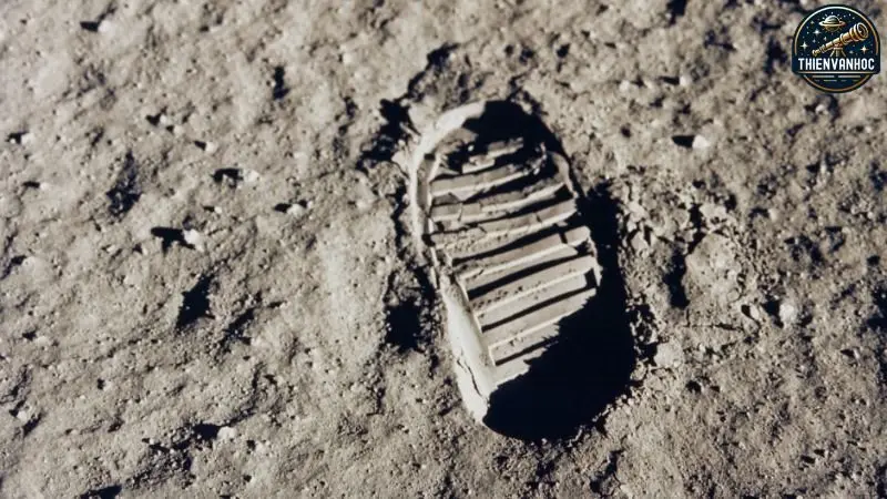 Dấu chân của Buzz Aldrin trên bề mặt mặt trăng Dấu chân của Buzz Aldrin trên bề mặt mặt trăng